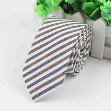 Load image into Gallery viewer, Classic Plaid Necktie